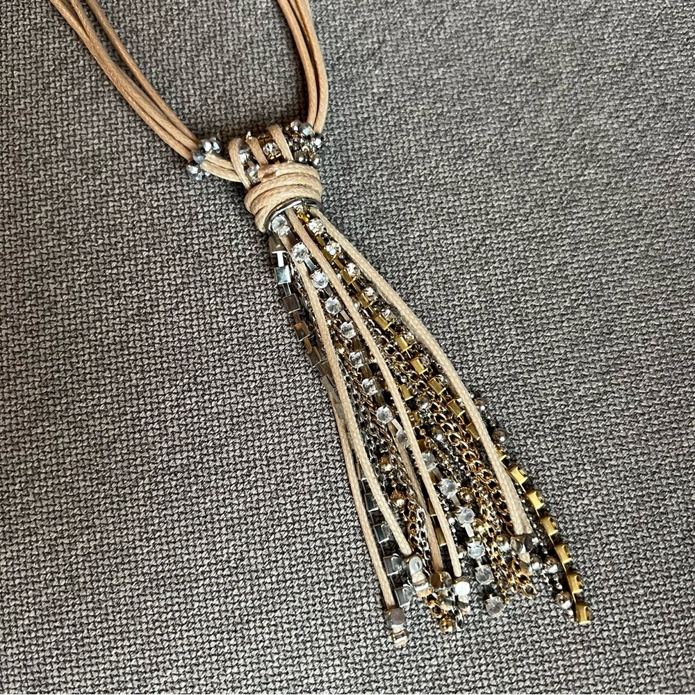 🆕 NM ✨ mixed media tassel necklace